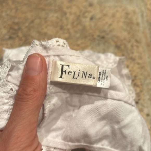 Felina Lace Bandeau in white - Picture 7 of 10